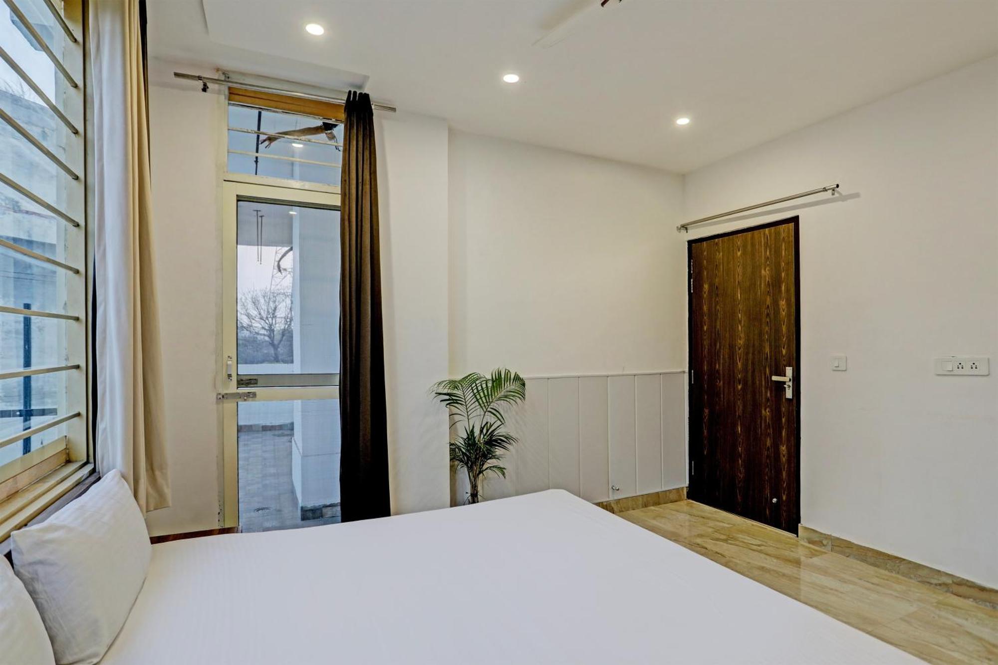 Oyo Home Green View Appartments Beas Ngoại thất bức ảnh