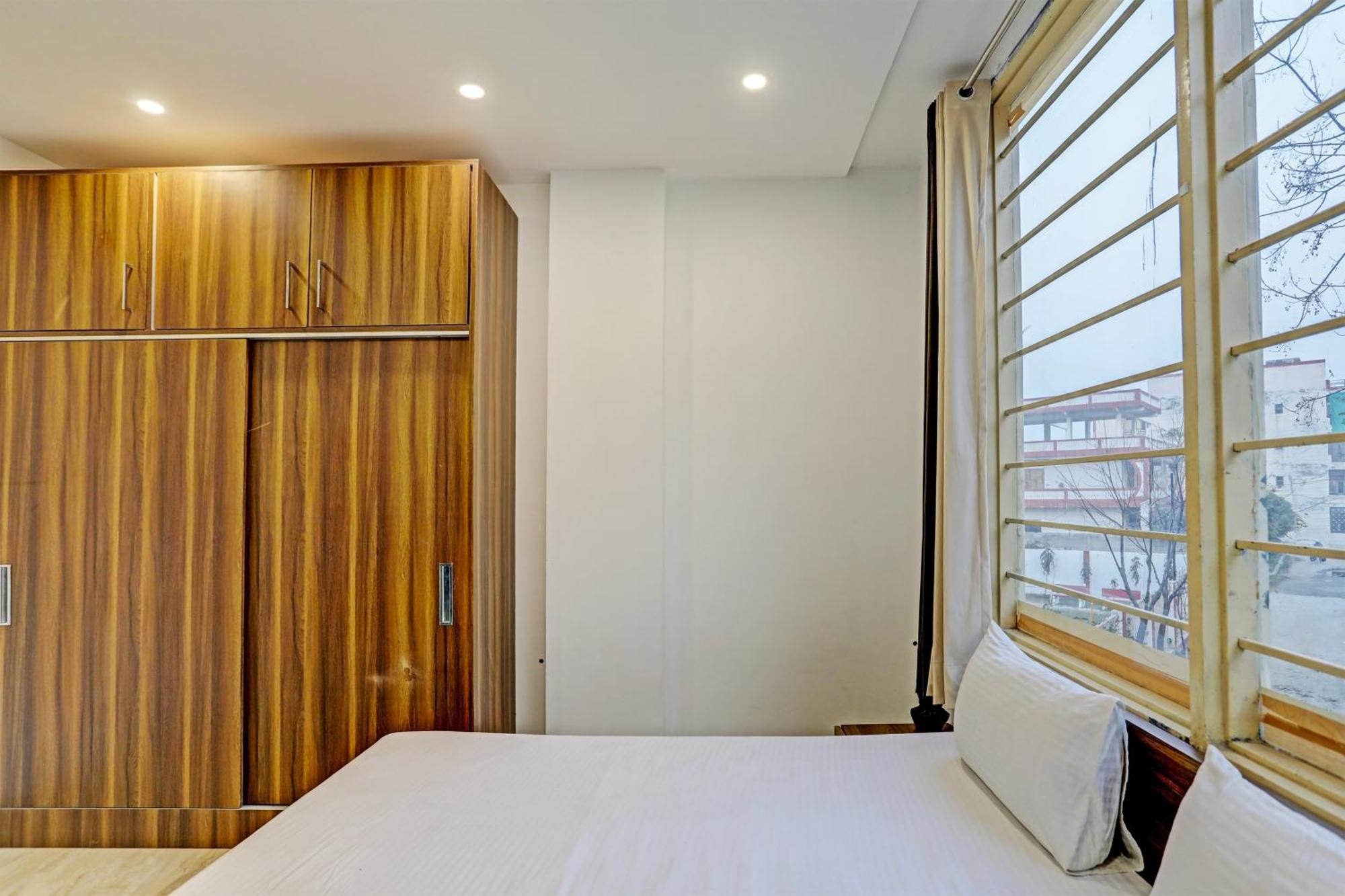 Oyo Home Green View Appartments Beas Ngoại thất bức ảnh