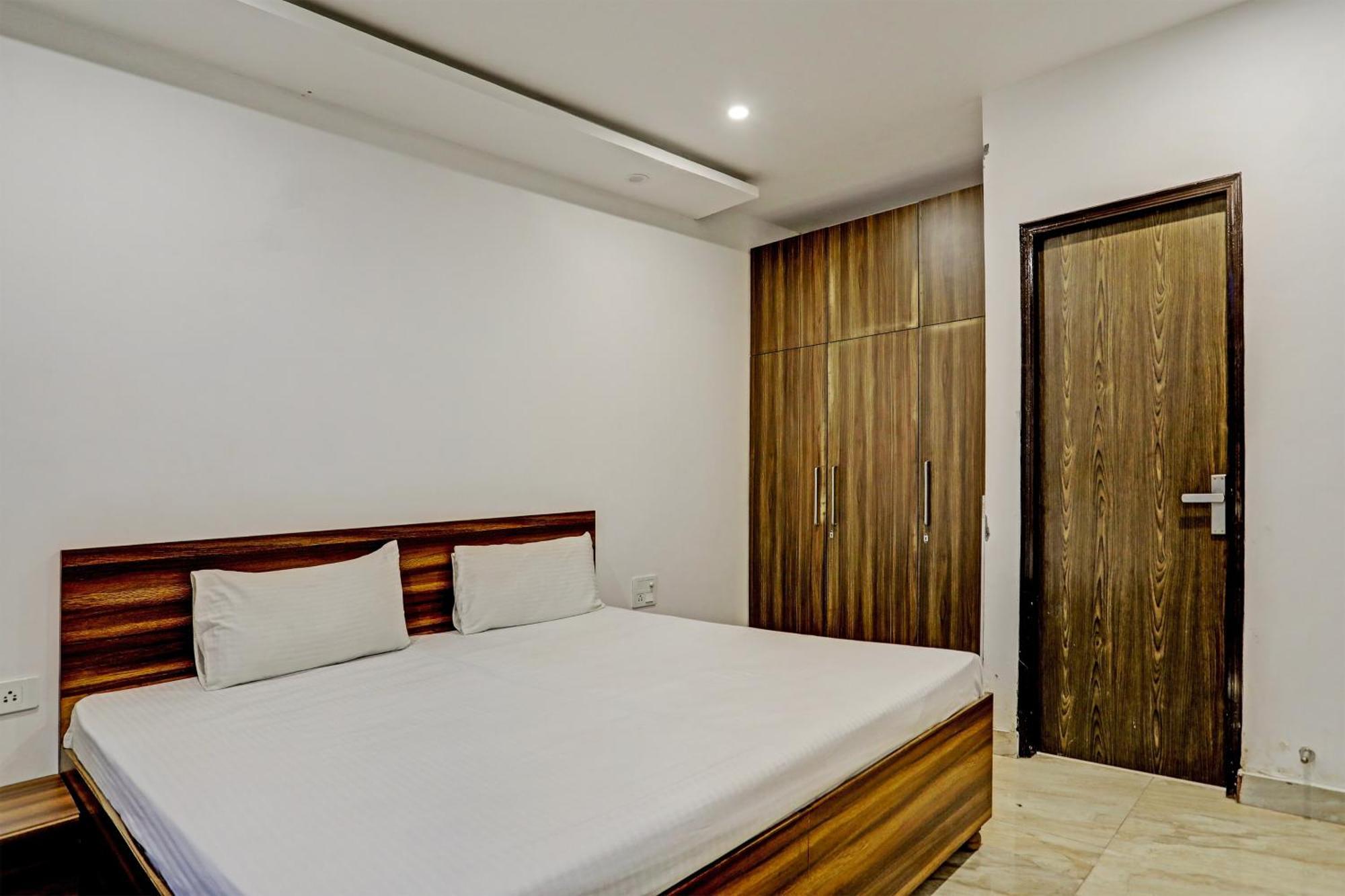 Oyo Home Green View Appartments Beas Ngoại thất bức ảnh