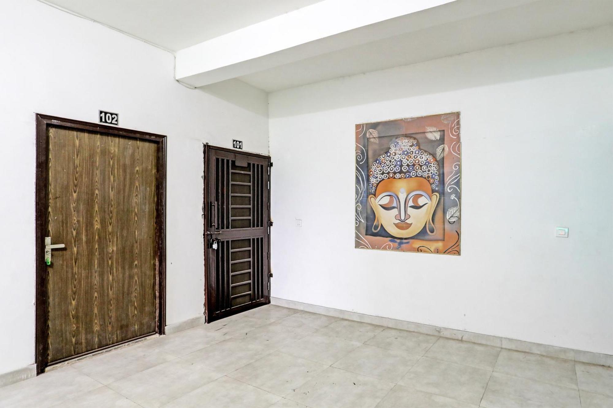 Oyo Home Green View Appartments Beas Ngoại thất bức ảnh
