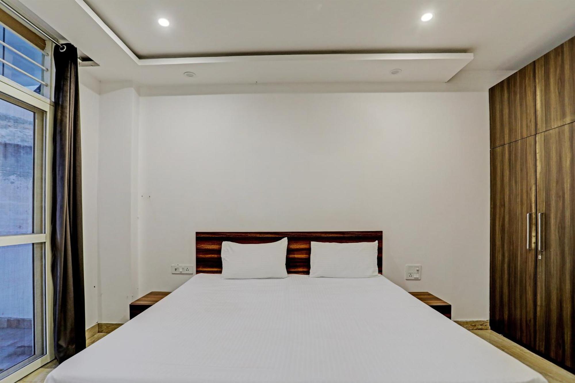 Oyo Home Green View Appartments Beas Ngoại thất bức ảnh